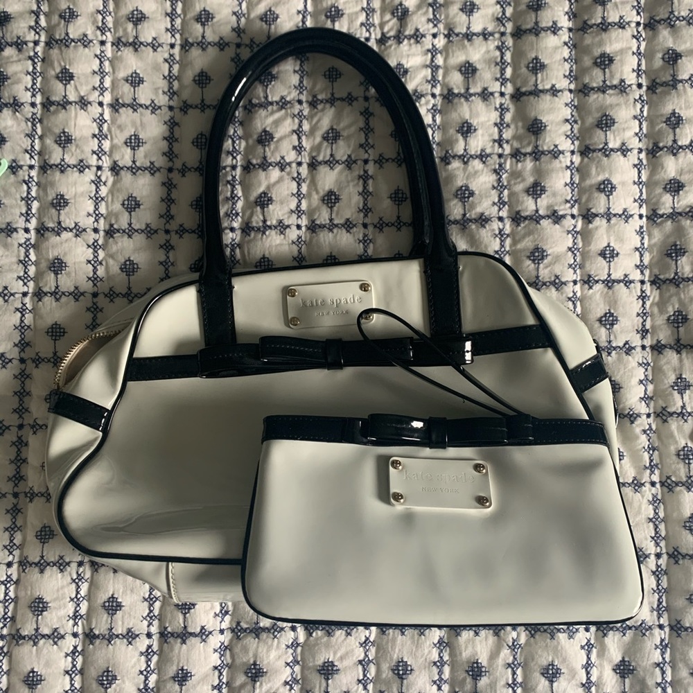 Authentic Kate Spade purse with matching wristlet
